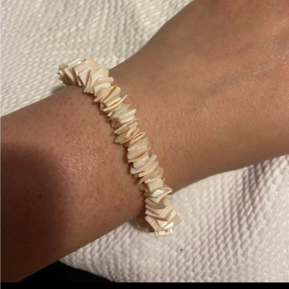 Vintage y2k pink hawaiian shell bracelet